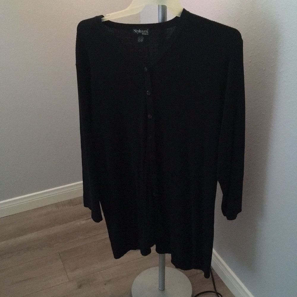 Style&co black button down sweater